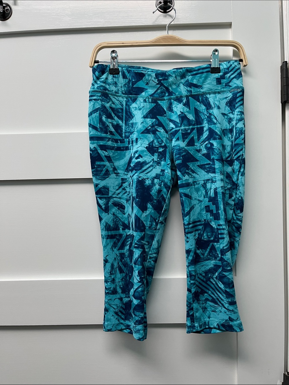 Jockey Geometric Print Active Capri Leggings